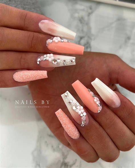 peach and white nail designs|More.